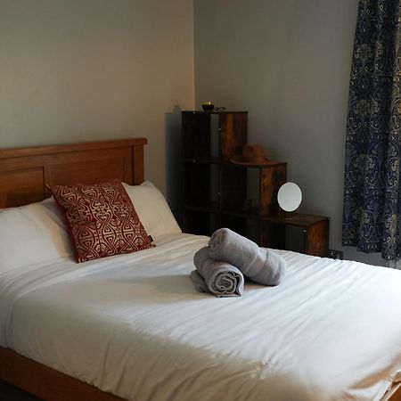 ロンドンStylish-Brockley-Entire Placeアパートメント エクステリア 写真